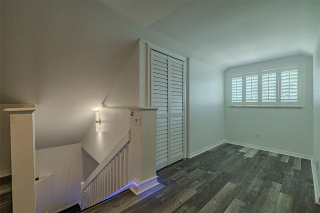 911 GOLFVIEW WOODS DRIVE, Sun City Center, FL 33573