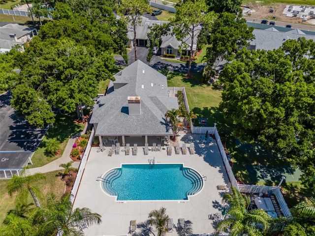 911 GOLFVIEW WOODS DRIVE, Sun City Center, FL 33573