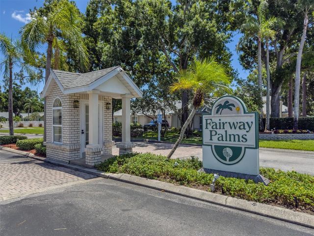 911 GOLFVIEW WOODS DRIVE, Sun City Center, FL 33573
