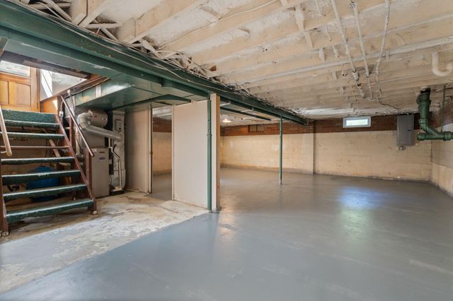 8691 Ann Arbor Road, Grass Lake, MI 49240