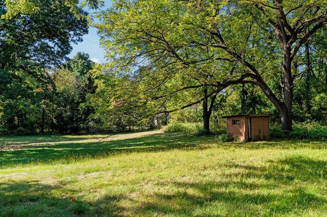 8691 Ann Arbor Road, Grass Lake, MI 49240