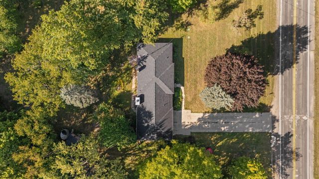 8691 Ann Arbor Road, Grass Lake, MI 49240