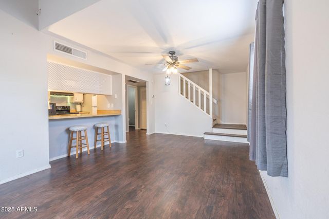 1342 W EMERALD Avenue 236, Mesa, AZ 85202