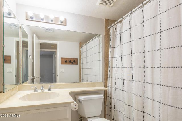 1342 W EMERALD Avenue 236, Mesa, AZ 85202