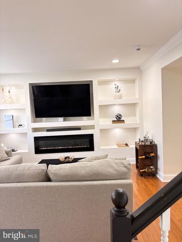 14705 ENDSLEY TURN, Woodbridge, VA 22193