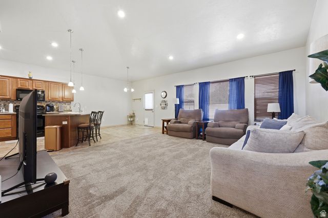 7598 S 4770 W, West Jordan, UT 84084