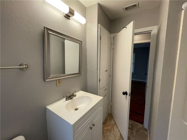 4426 Wesley Dr, Corpus Christi, TX 78412