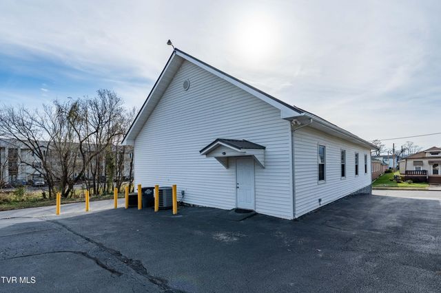 1025 Maple Street, Kingsport, TN 37660