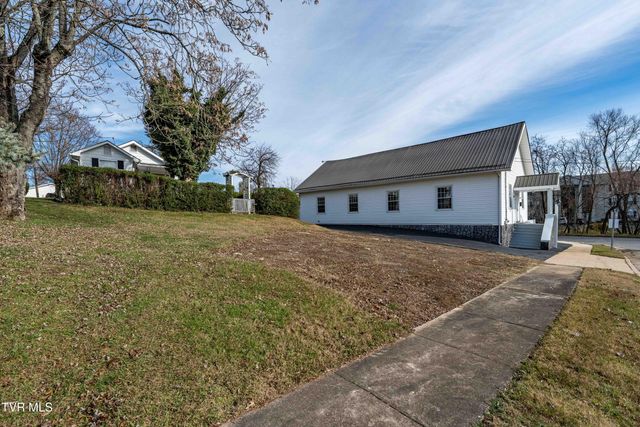 1025 Maple Street, Kingsport, TN 37660