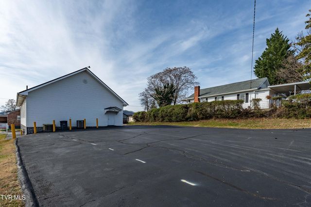 1025 Maple Street, Kingsport, TN 37660