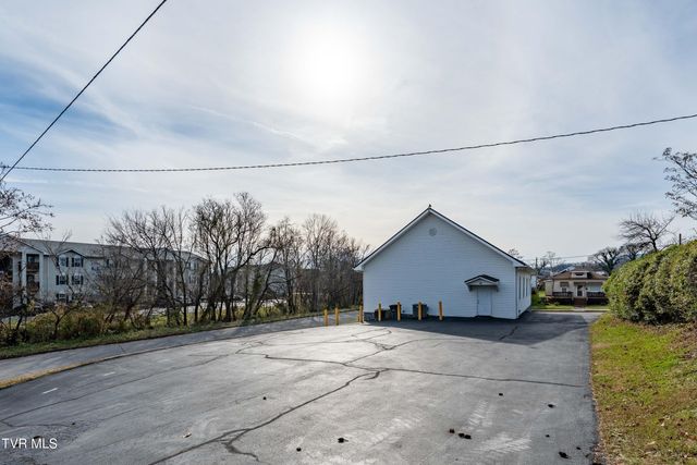 1025 Maple Street, Kingsport, TN 37660