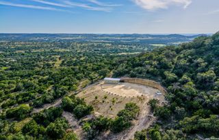 152 JUNGFRAU HILL RD, Comfort, TX 78013