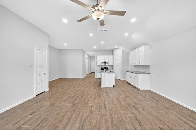 420 Wydown Drive, Princeton, TX 75407