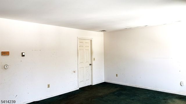 5 Els Way, Vernon Twp., NJ 07461