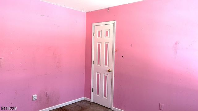 5 Els Way, Vernon Twp., NJ 07461