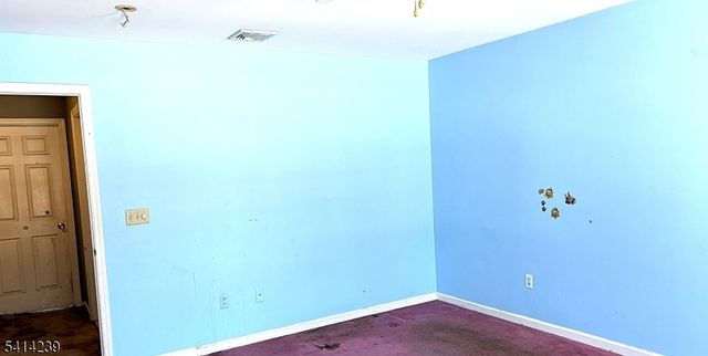 5 Els Way, Vernon Twp., NJ 07461