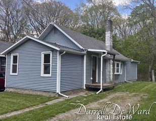 1710 Indiana Avenue, Lansing, MI 48906