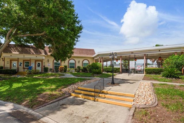 1651 S LAKE AVENUE 3, Clearwater, FL 33756