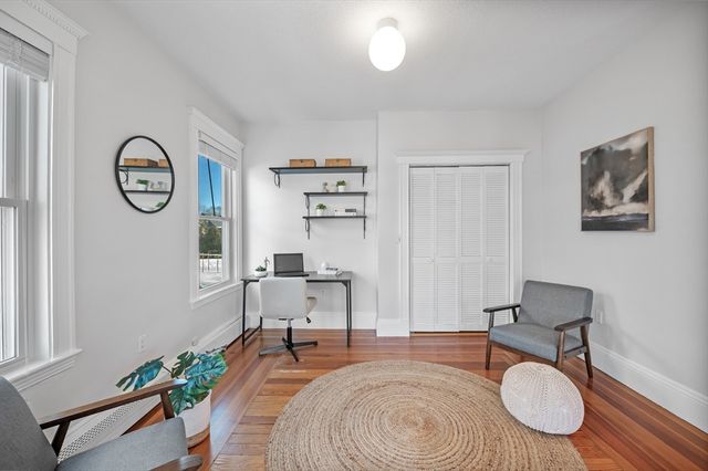 14 Holton St 4, Medford, MA 02155