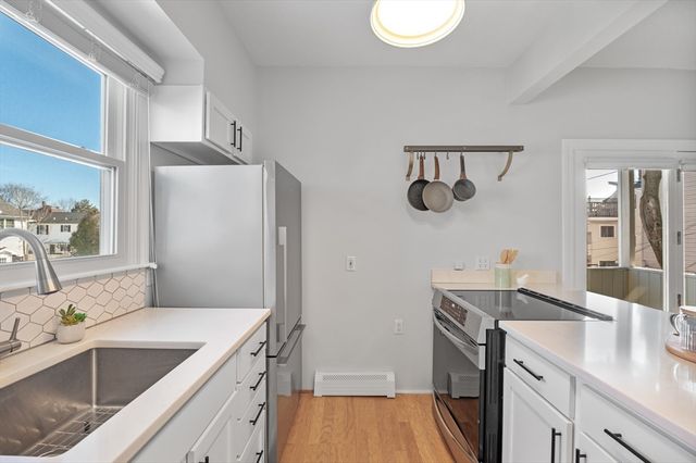 14 Holton St 4, Medford, MA 02155