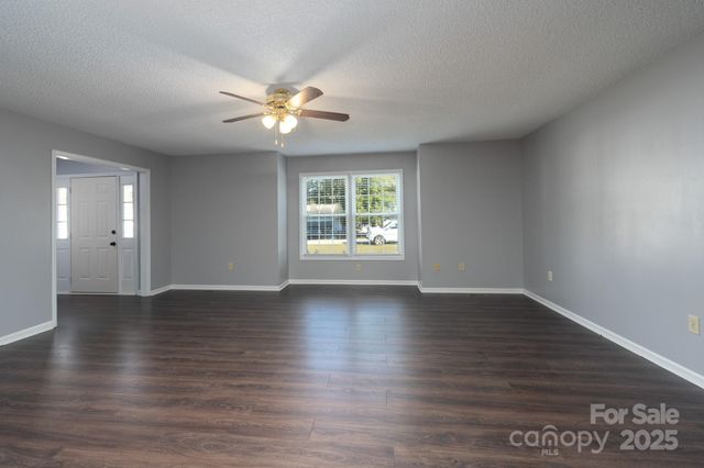 713 W Campbell Avenue W, Salisbury, NC 28146