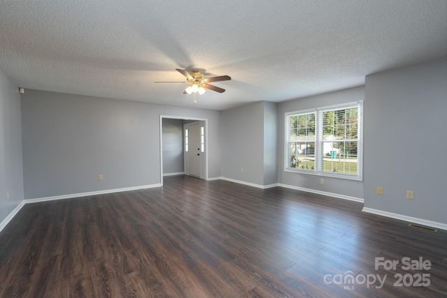 713 W Campbell Avenue W, Salisbury, NC 28146