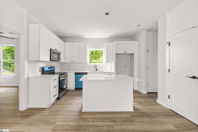 502 Wren Drive, Westminster, SC 29693