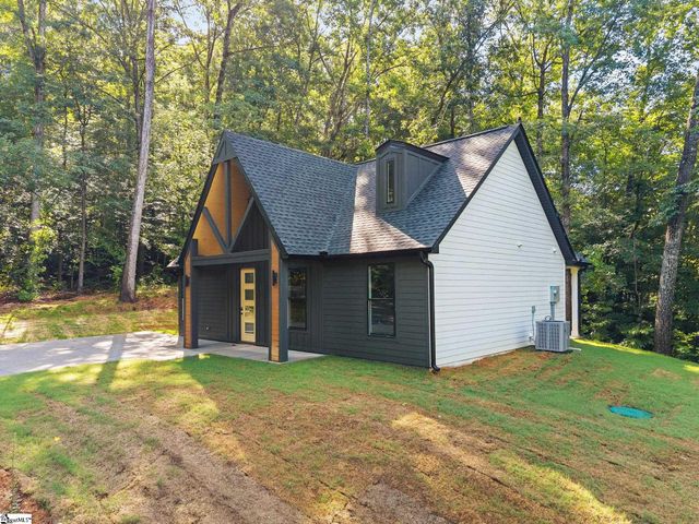 502 Wren Drive, Westminster, SC 29693