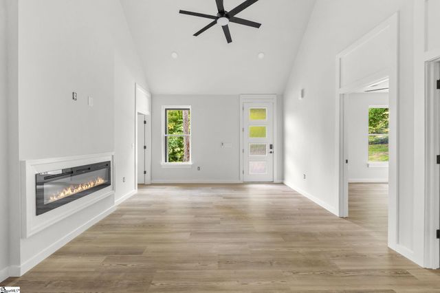 502 Wren Drive, Westminster, SC 29693
