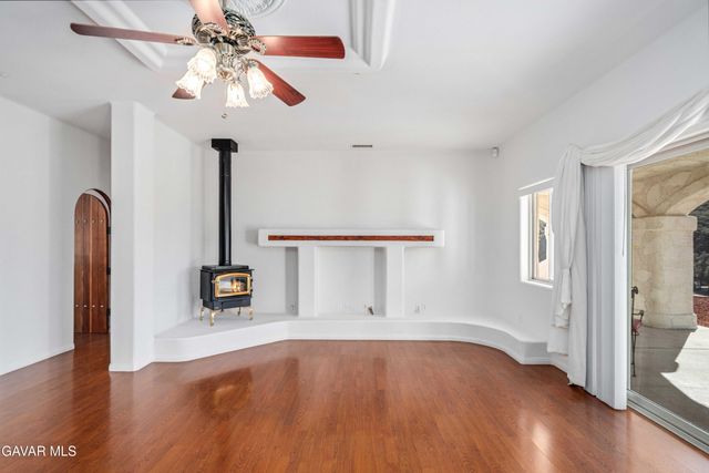 43738 Mountain View Road, Lake Hughes, CA 93532