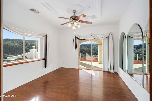 43738 Mountain View Road, Lake Hughes, CA 93532