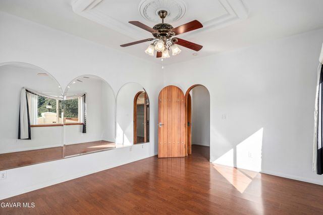43738 Mountain View Road, Lake Hughes, CA 93532