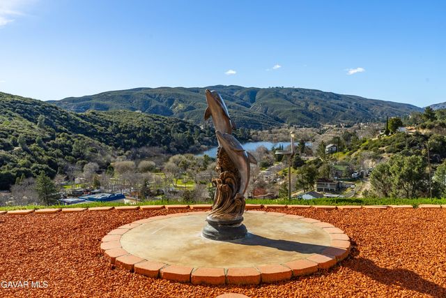 43738 Mountain View Road, Lake Hughes, CA 93532