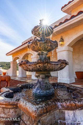 43738 Mountain View Road, Lake Hughes, CA 93532