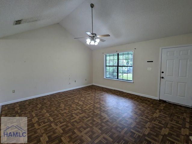 64 Kelly Lane, Hinesville, GA 31313