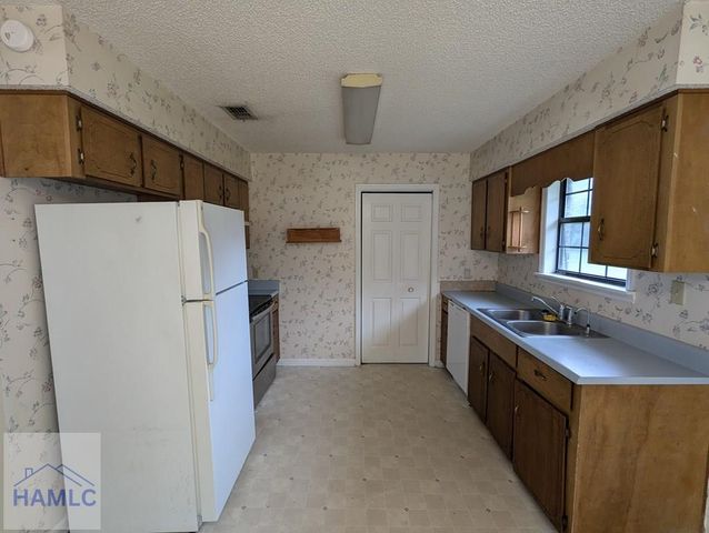 64 Kelly Lane, Hinesville, GA 31313