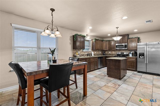 2013 Broken Shoe Trail, Temple, TX 76502