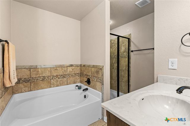 2013 Broken Shoe Trail, Temple, TX 76502