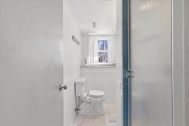 4 Flintlock Ln, Dedham, MA 02026