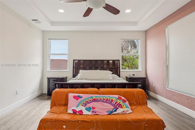 11280 NW 77th Ter, Doral, FL 33178