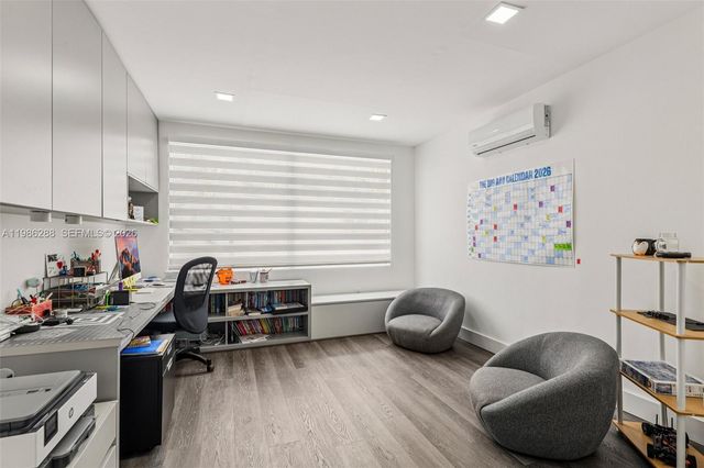 11280 NW 77th Ter, Doral, FL 33178