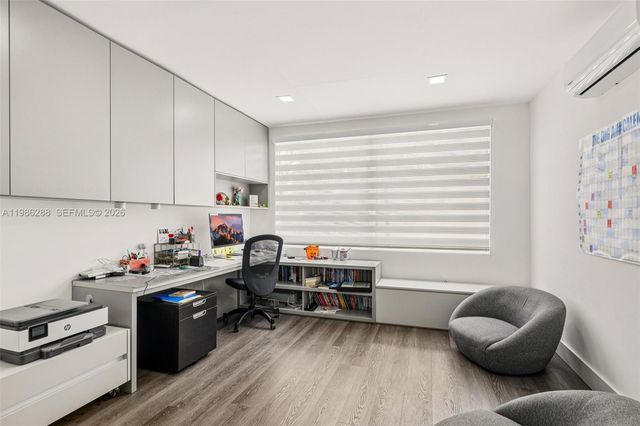 11280 NW 77th Ter, Doral, FL 33178