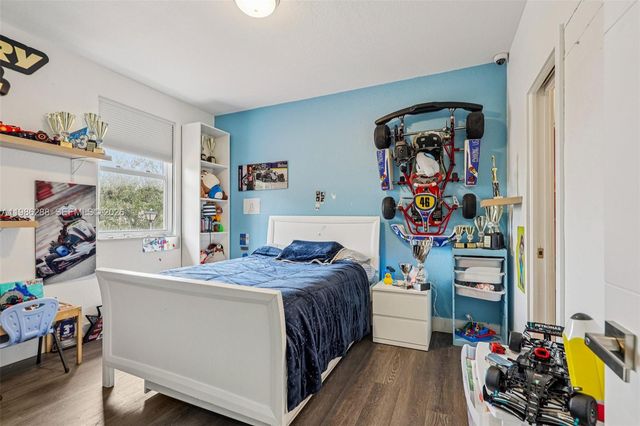 11280 NW 77th Ter, Doral, FL 33178