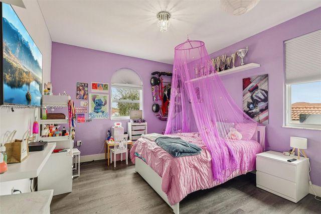 11280 NW 77th Ter, Doral, FL 33178