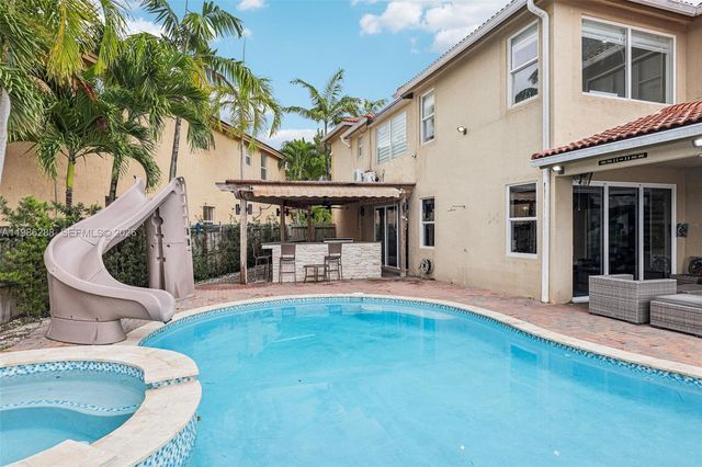 11280 NW 77th Ter, Doral, FL 33178