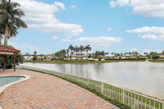 11280 NW 77th Ter, Doral, FL 33178