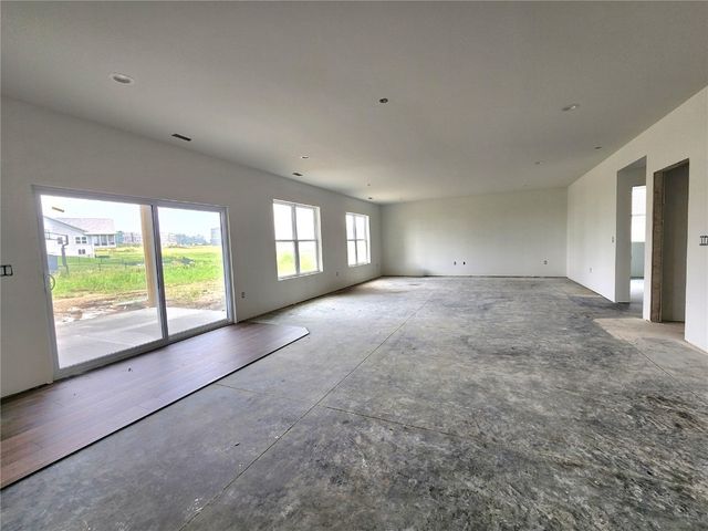 624 Rock Ridge Road, Tiffin, IA 52340