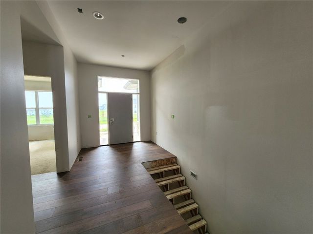 624 Rock Ridge Road, Tiffin, IA 52340