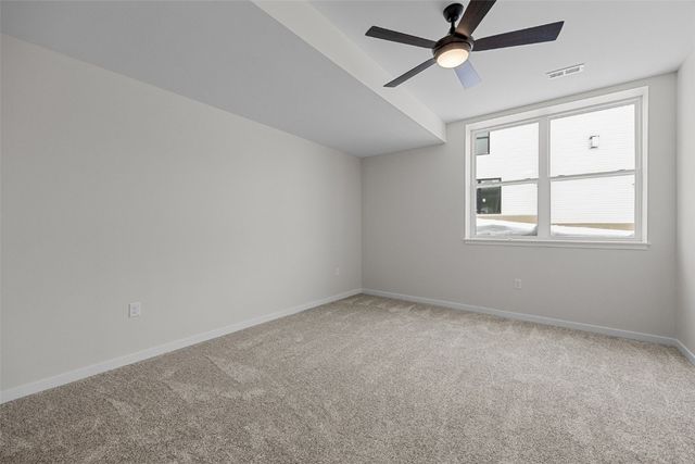 624 Rock Ridge Road, Tiffin, IA 52340