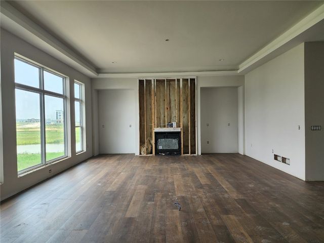 624 Rock Ridge Road, Tiffin, IA 52340